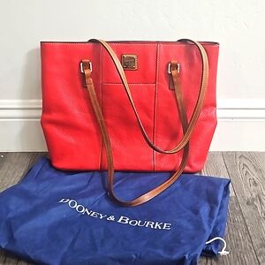 Dooney & Bourke tote